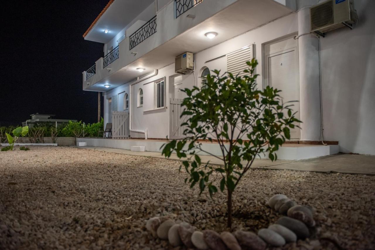 Eva's Hotel 2*